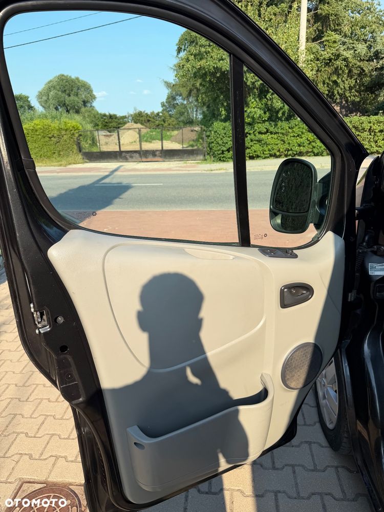 Renault Trafic - 12