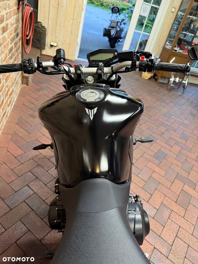 Yamaha MT - 28