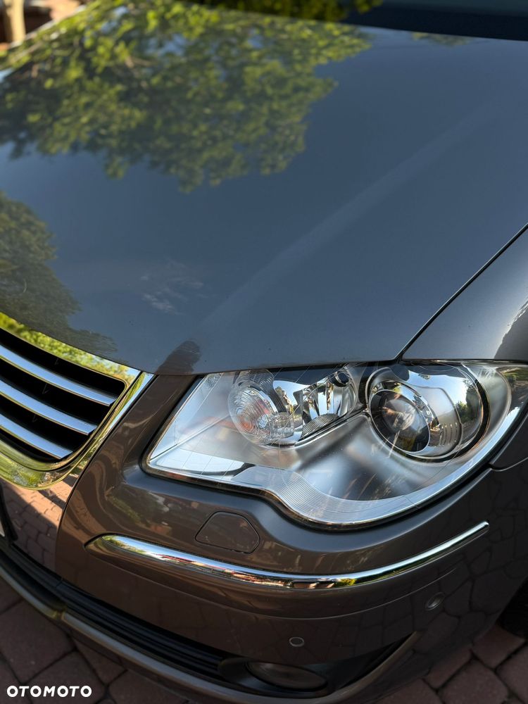 Volkswagen Touran 2.0 TDI DPF Highline - 31