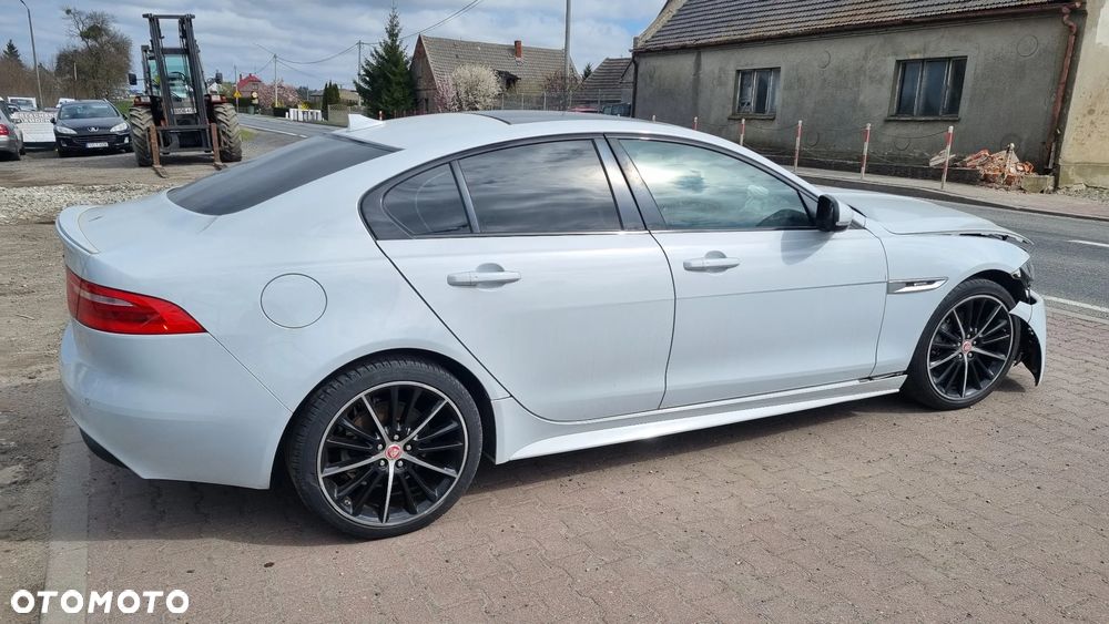 Jaguar XE 20d R-Sport Ingenium Edition - 2