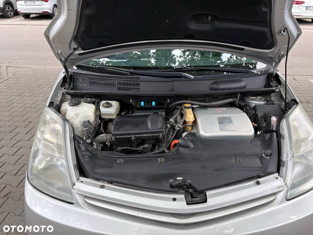 Toyota Prius - 8