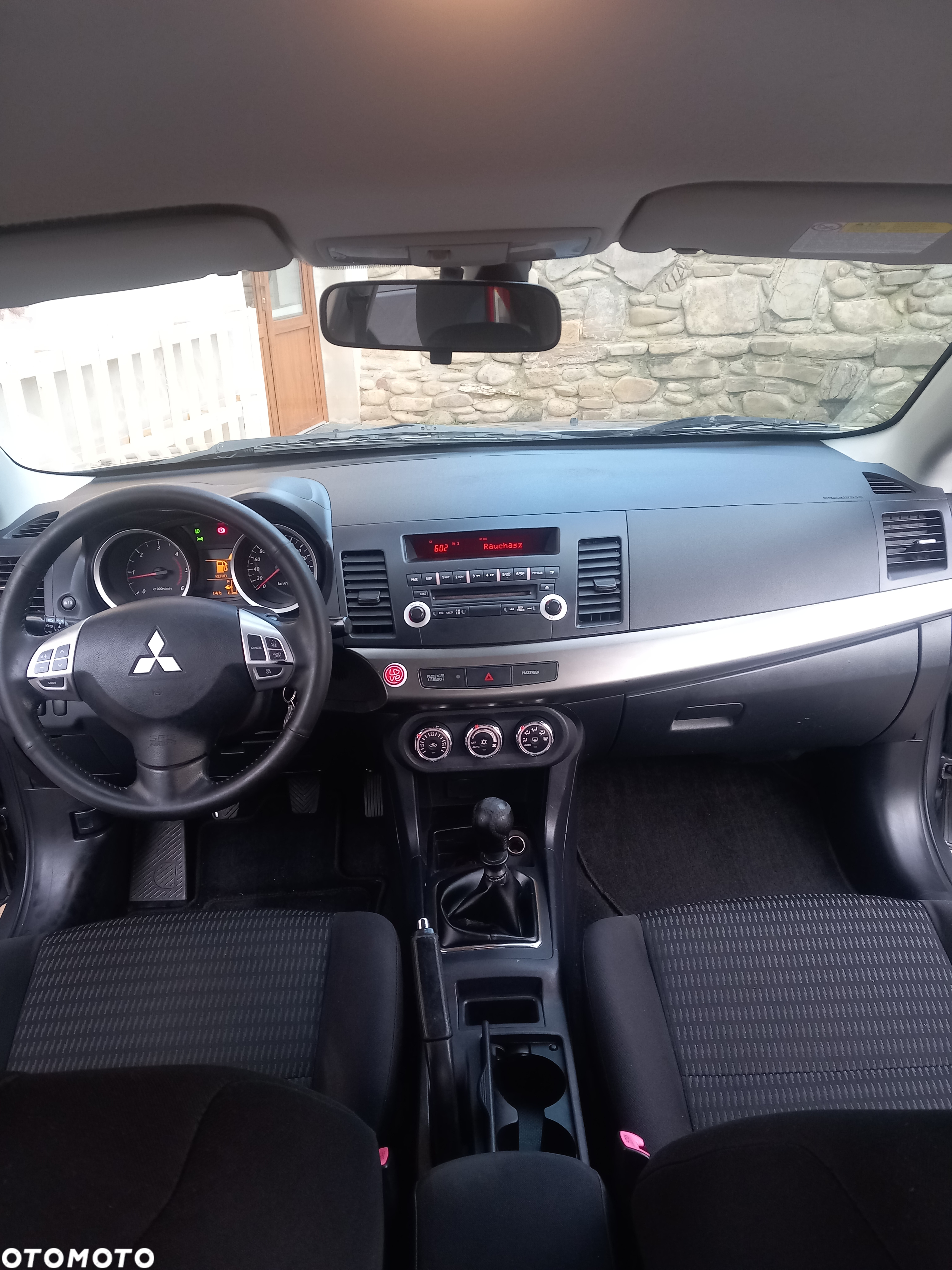 Mitsubishi Lancer - 8