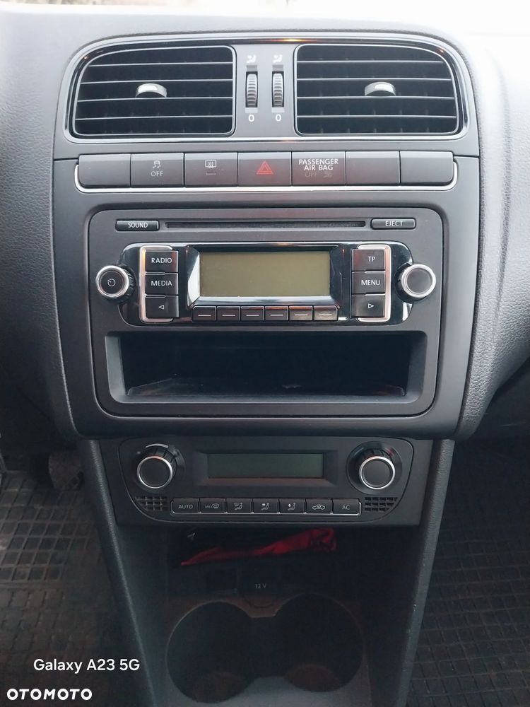 Volkswagen Polo 1.6 TDI DPF Trendline - 11