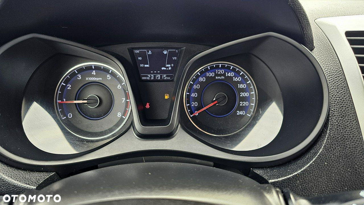Hyundai ix20 - 30