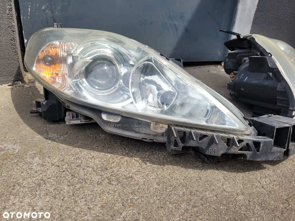 Lampa przód MAZDA 5 prawa/lewa xenon - 1
