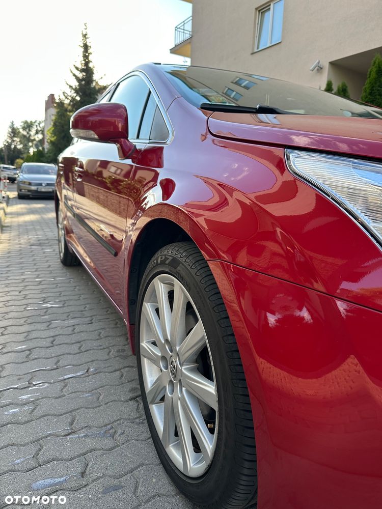 Toyota Avensis 2.0 Premium - 3