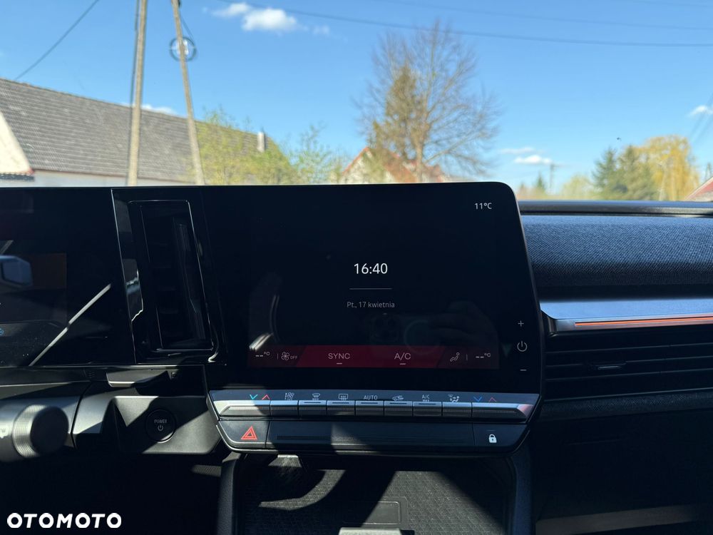 Renault Megane EV60 220hp optimum charge Iconic - 14