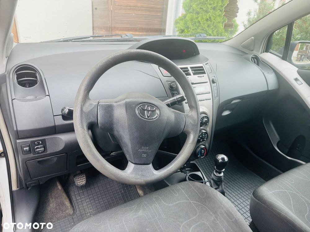 Toyota Yaris 1.4 D-4D Luna - 6