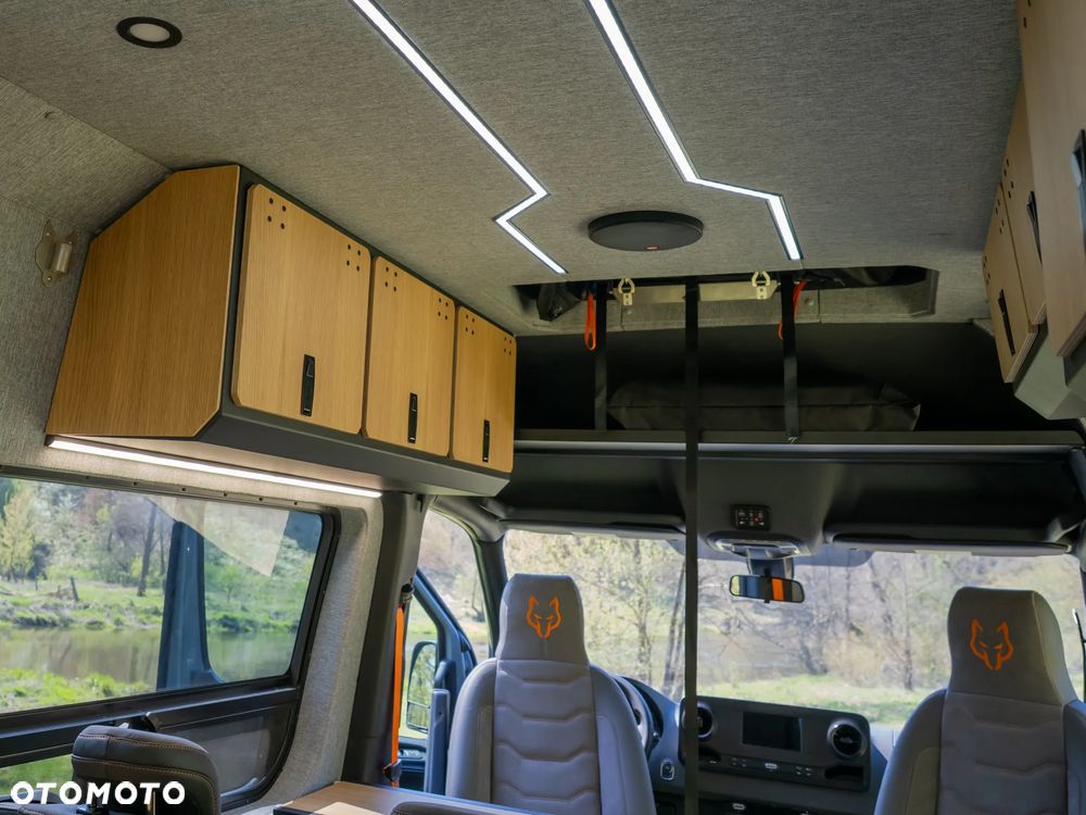Mercedes-Benz Sprinter 907.235 - 31