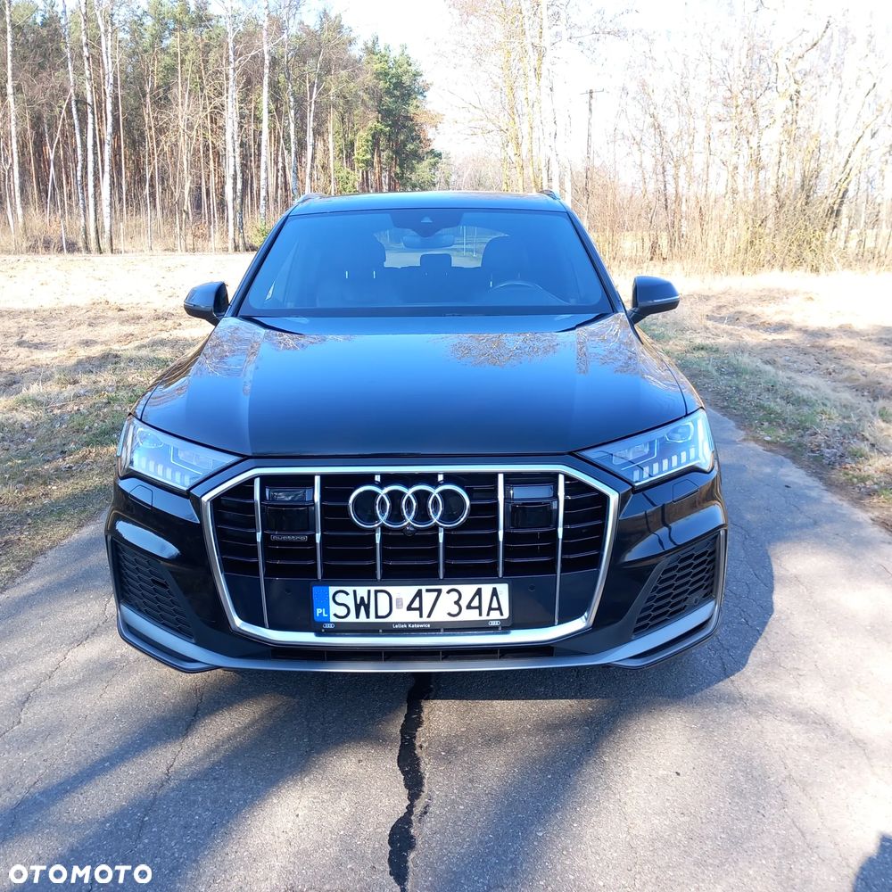 Audi Q7 - 1