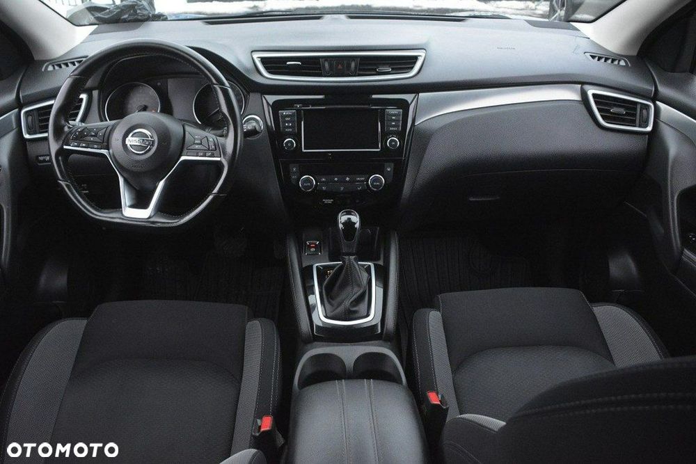 Nissan Qashqai 1.3 DIG-T DCT N-CONNECTA - 17