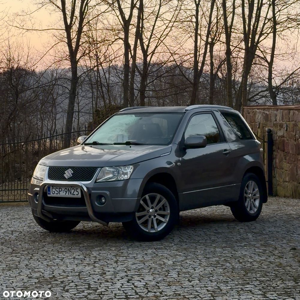 Suzuki Grand Vitara 1.6 De luxe - 1