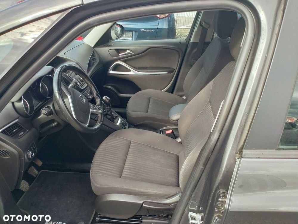 Opel Zafira - 11
