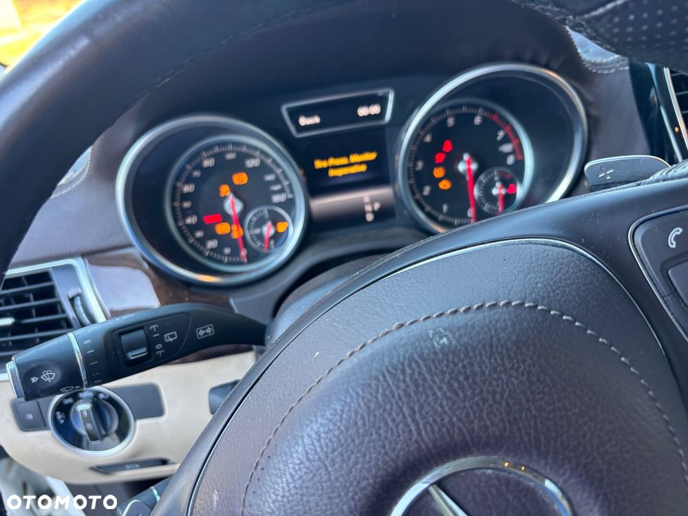Mercedes-Benz GL 400 4Matic 7G-TRONIC - 4