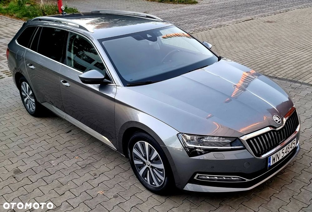Skoda Superb 2.0 TDI SCR Style DSG - 32