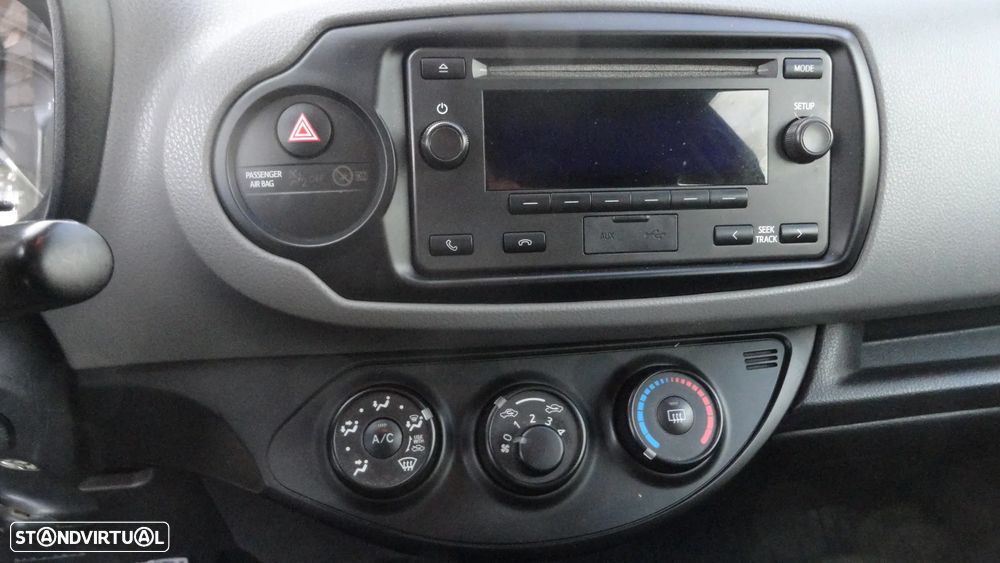 Toyota YARIS BIZZ - 10