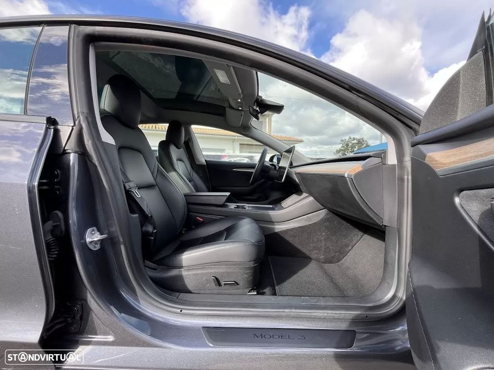 Tesla Model 3 Long Range Tração Traseira - 19