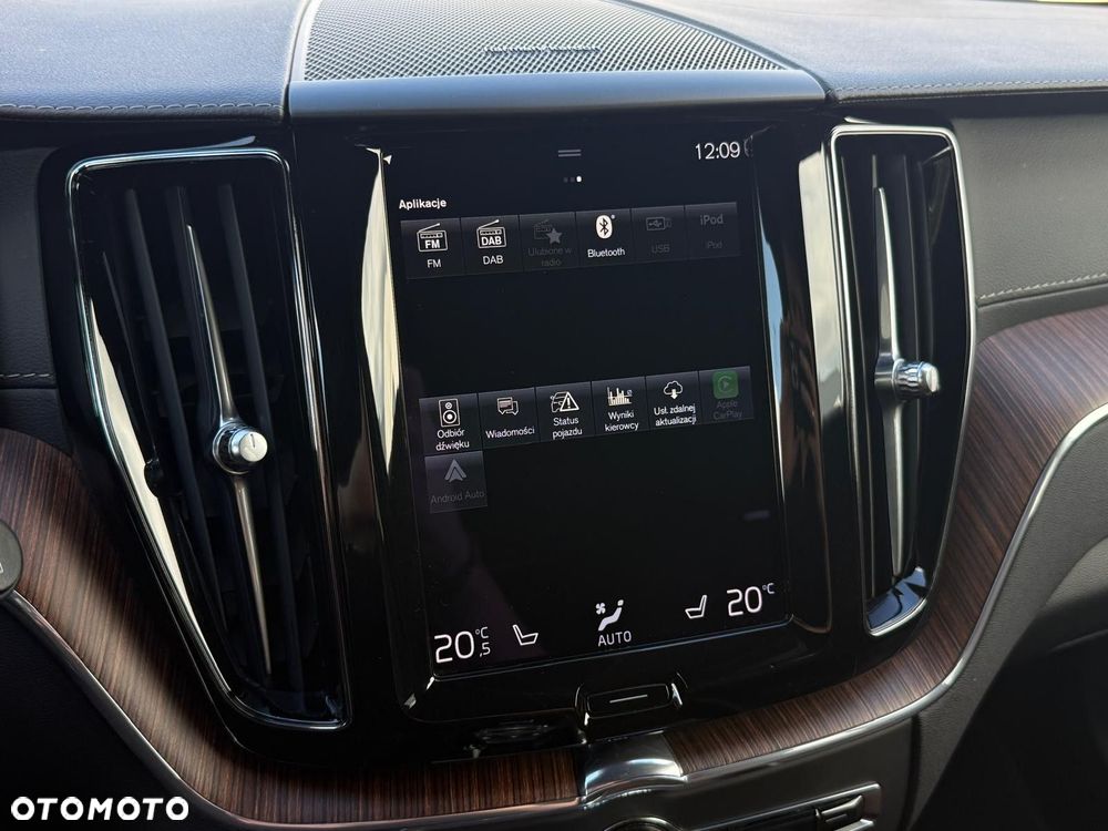 Volvo XC 60 B5 D AWD Geartronic Inscription - 24