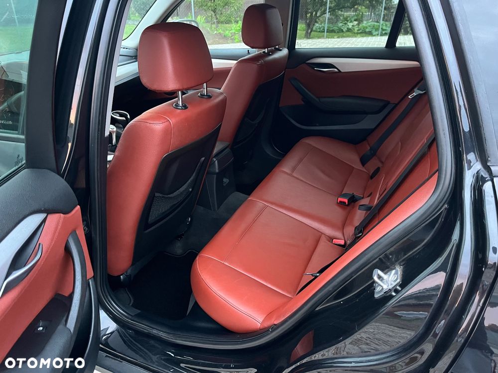 BMW X1 sDrive20d - 13