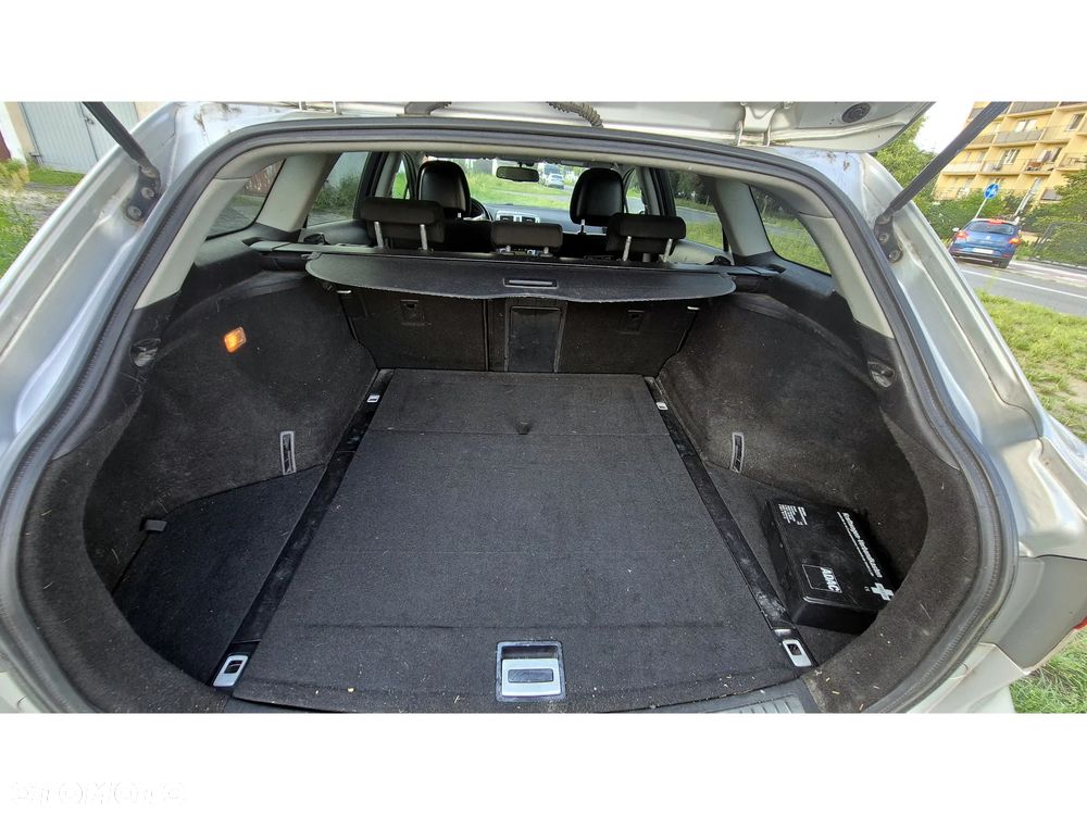 Toyota Avensis 2.0 D-4D Sol - 13