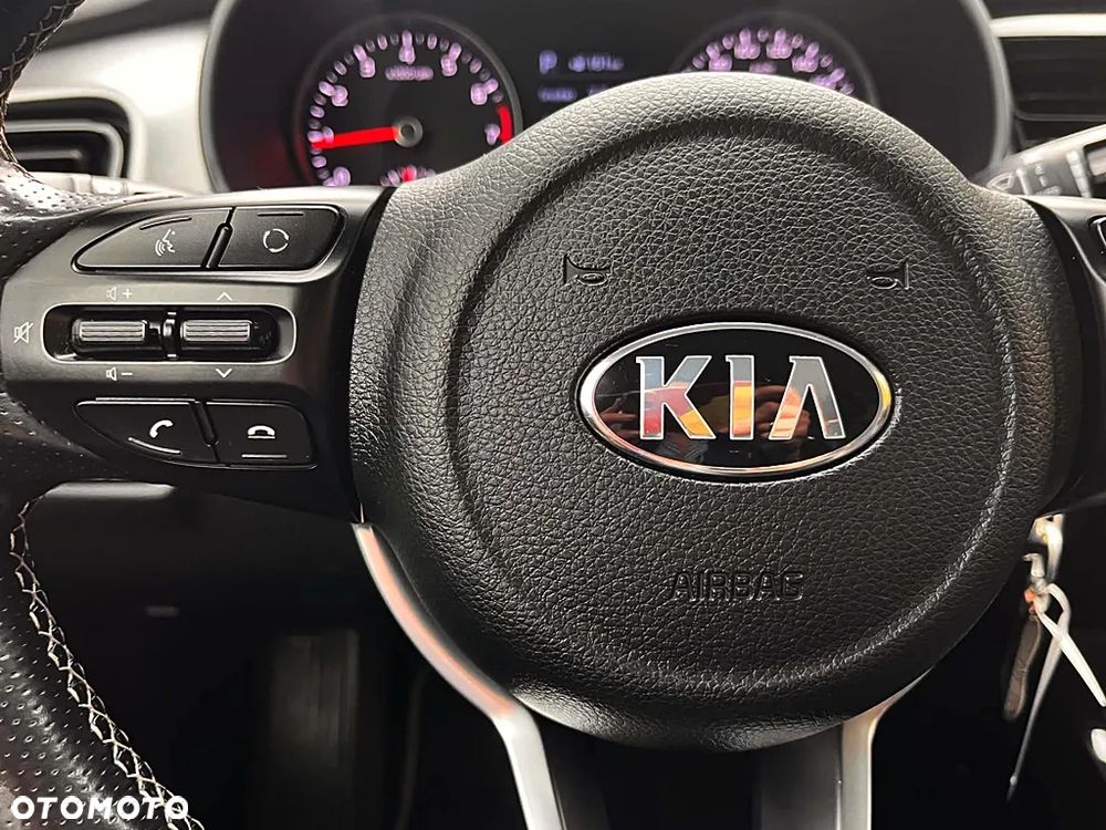 Kia Stonic 1.0 T-GDI L - 23
