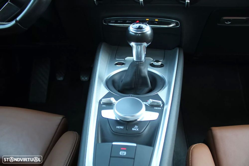 Audi TT Coupé - 10