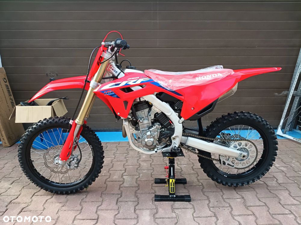 Honda CRF - 1