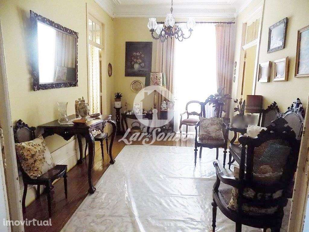 Moradia p/ restauro inserida num terreno de 328m2 na 2º linha de ma... - Grande imagem: 3/22