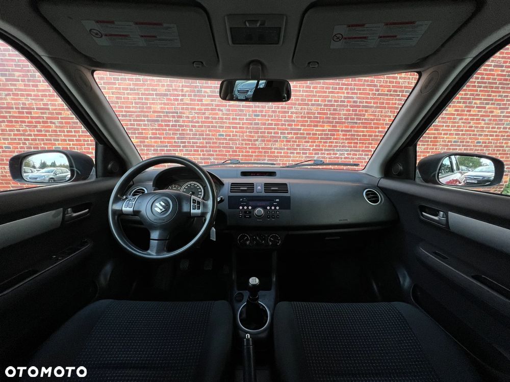 Suzuki Swift - 6