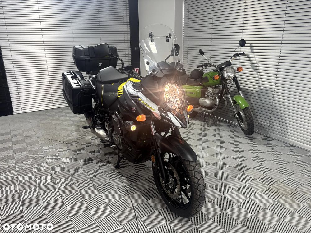 Suzuki V-STROM - 22