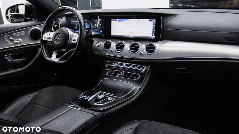 Mercedes-Benz Klasa E 220 d 4-Matic AMG - 17