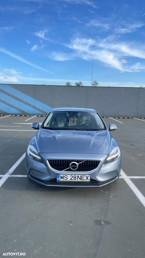 Volvo V40 D2 Basic - 2