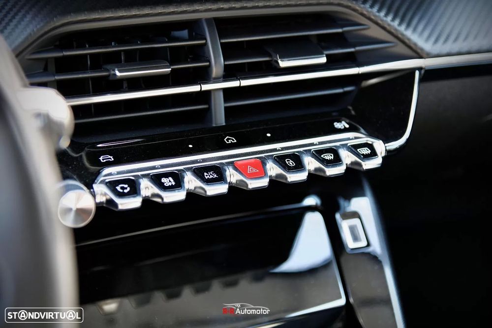 Peugeot 208 1.2 Hybrid Allure e-DCS6 - 19