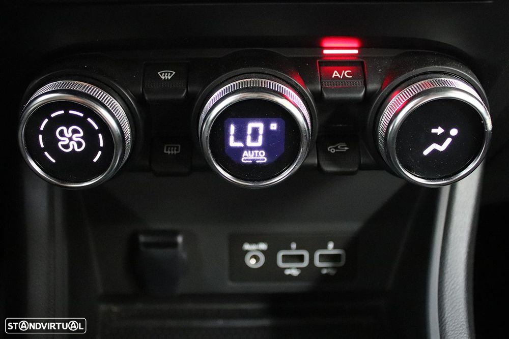 Renault Captur 1.0 TCe Techno Bi-Fuel - 13