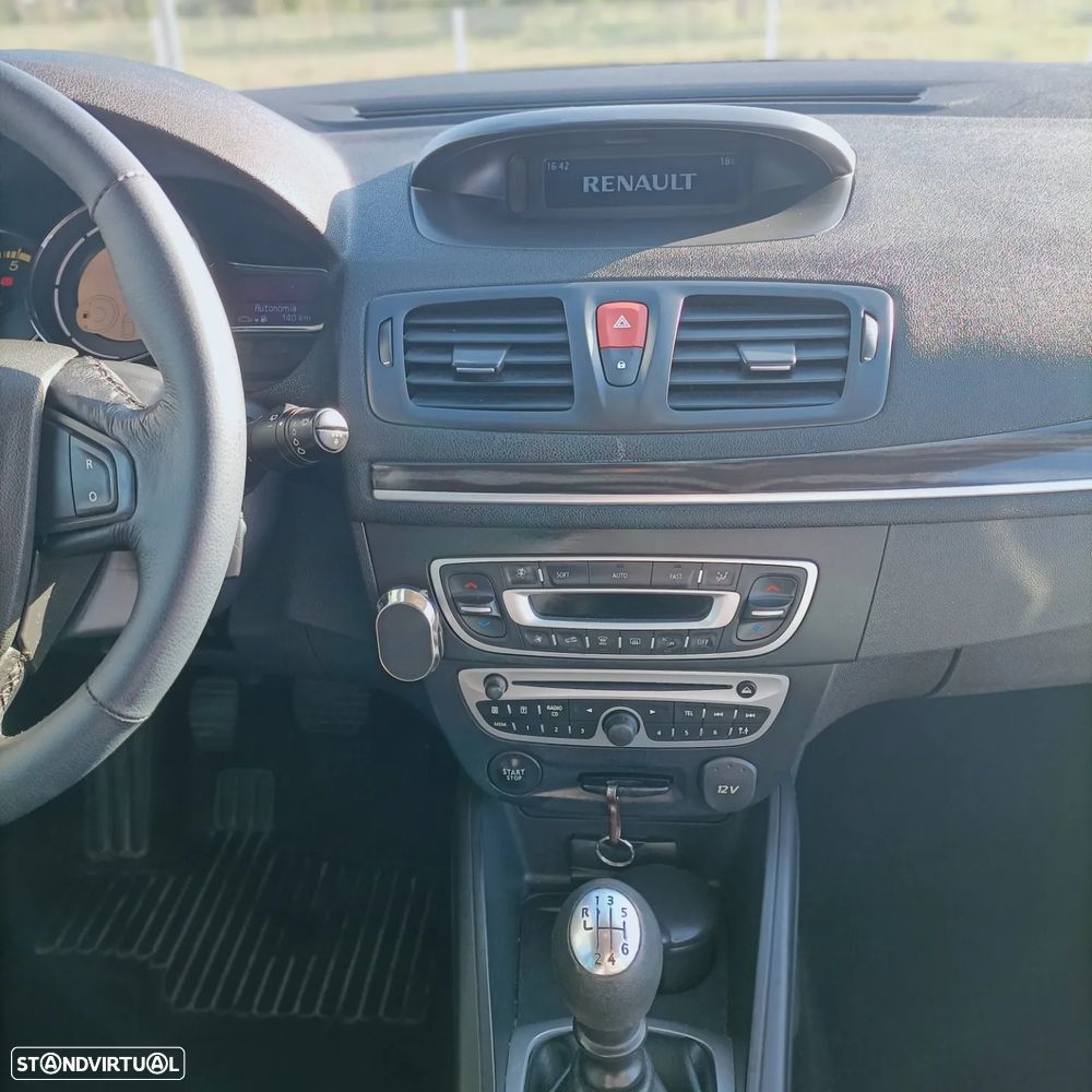 Renault Mégane Sport Tourer 1.5 dCi Dynamique S - 8
