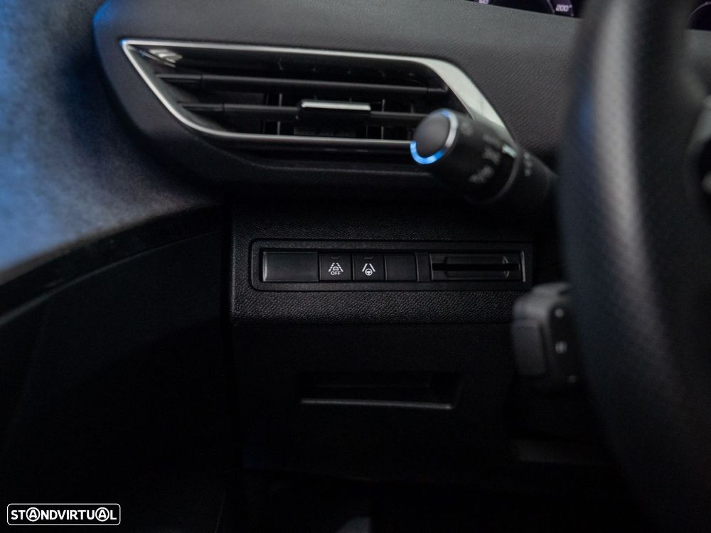 Peugeot 3008 1.5 BlueHDi GT EAT8 - 18