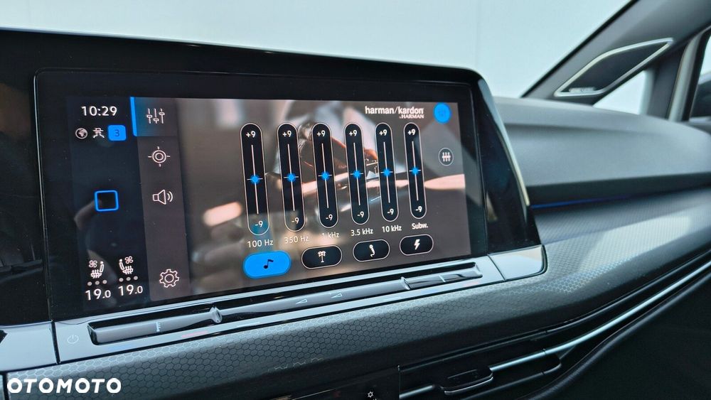 Volkswagen Golf - 34