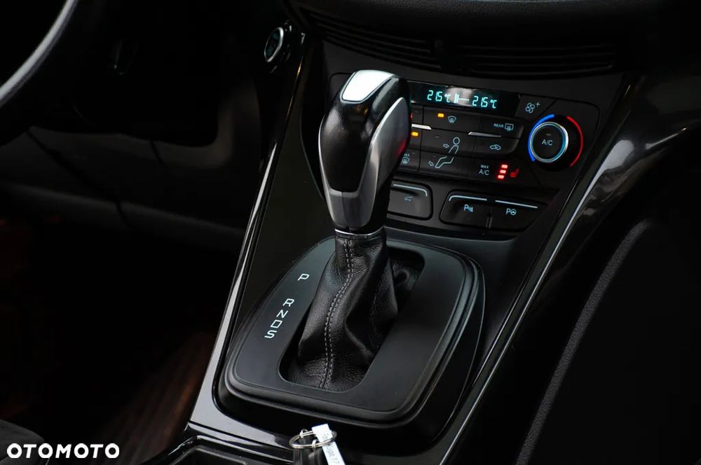 Ford Kuga 1.5 EcoBoost 4x4 Titanium - 17