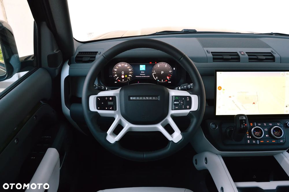 Land Rover Defender 3.0 D250 mHEV - 26