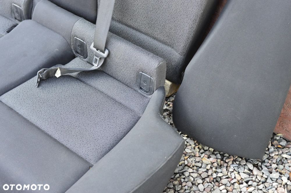 BMW E91 / E91 LCI ORYGINALNA KOMPLETNA KANAPA TYŁ ( SIEDZISKO + OPARCIE ) W WYKOŃCZENIU MATERIAŁOWE DO TOURINGA / KOMBI O NR. 52 20 7 133 818 / 52 20 7 118 813 W DOBRYM STANIE - 7