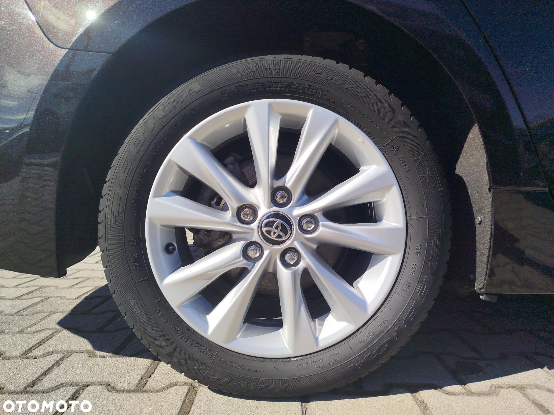 Toyota Corolla - 16