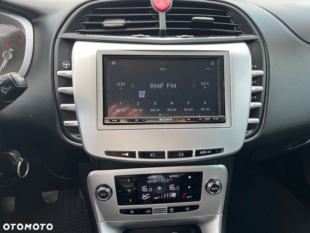 Lancia Delta 1.6 MJ Platino - 10