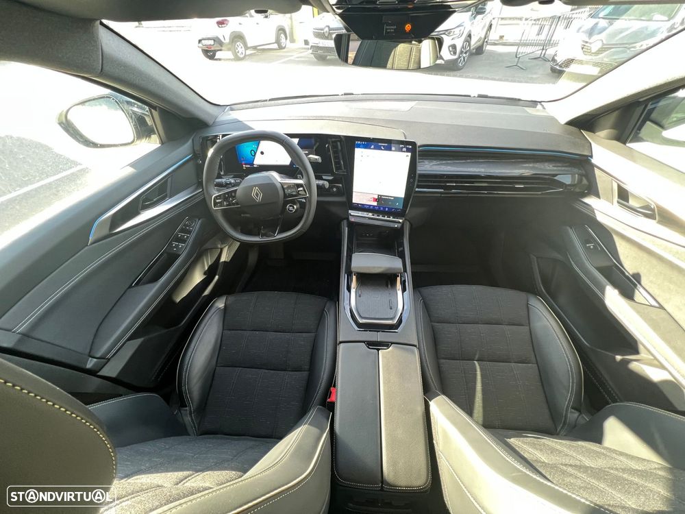 Renault Austral 1.2 E-Tech Iconic - 11