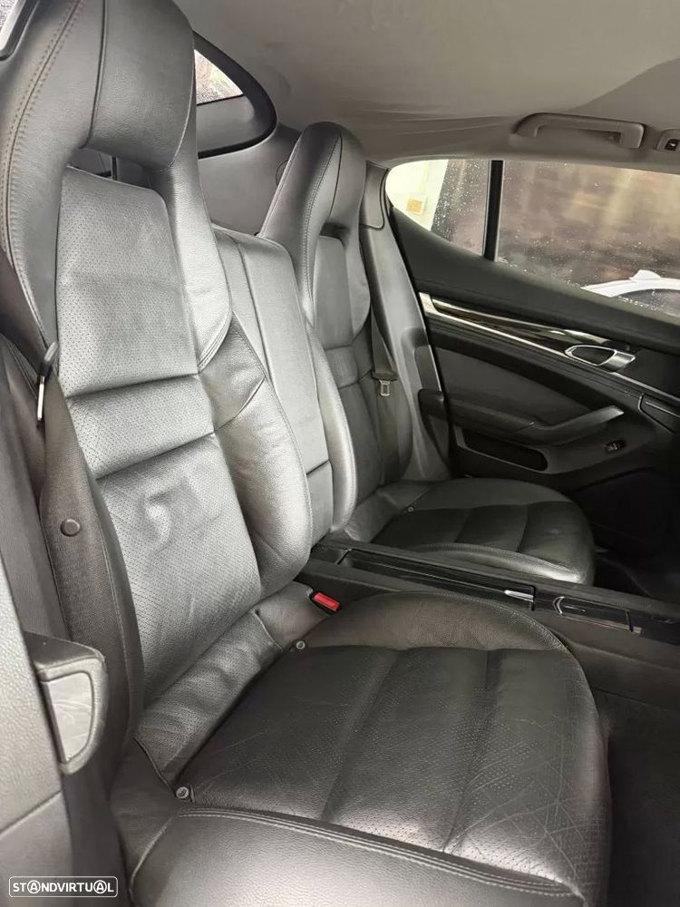 Porsche Panamera Platinum Edition - 13