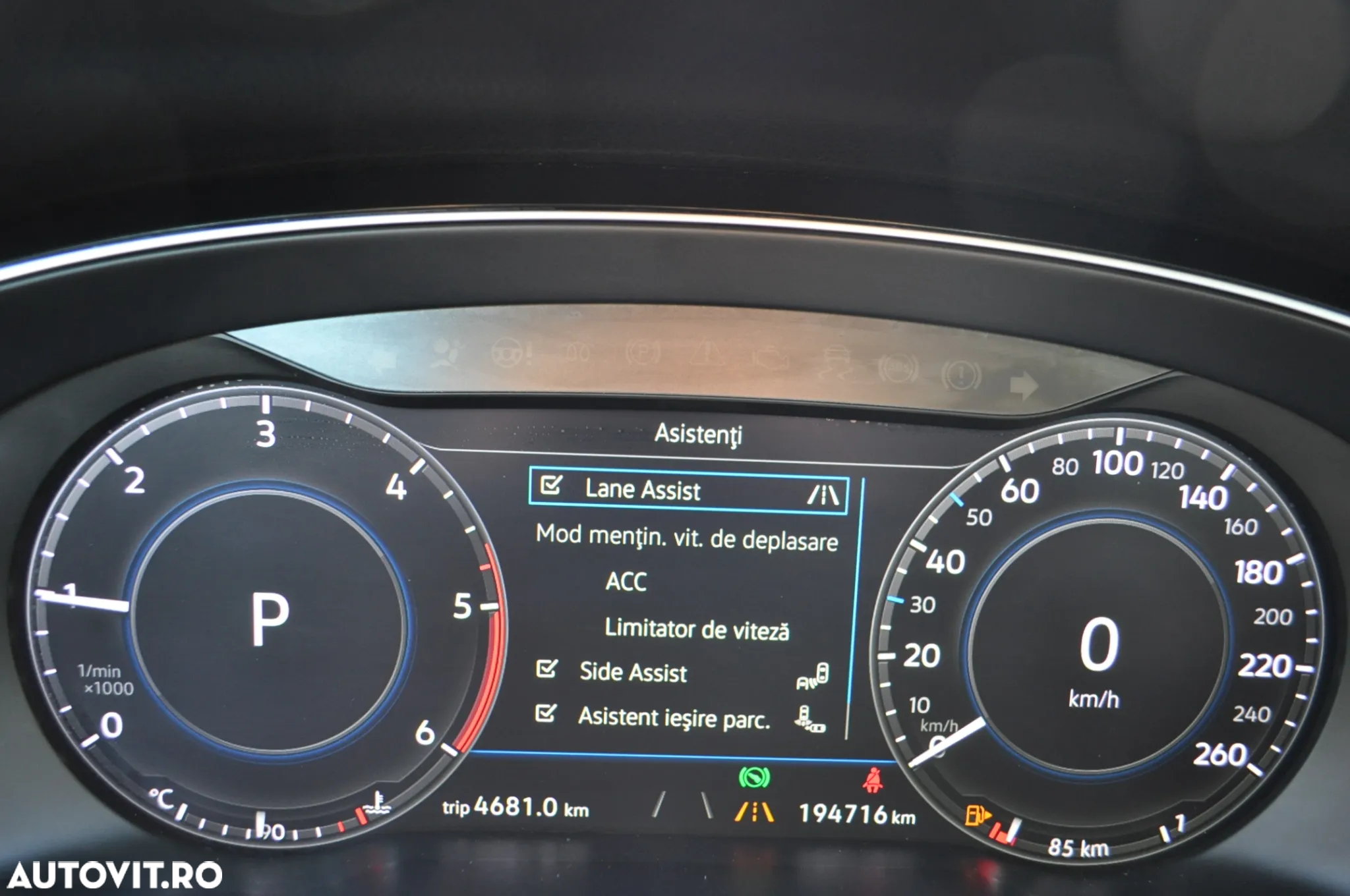 Volkswagen Passat Variant 2.0 TDI SCR DSG Highline - 21