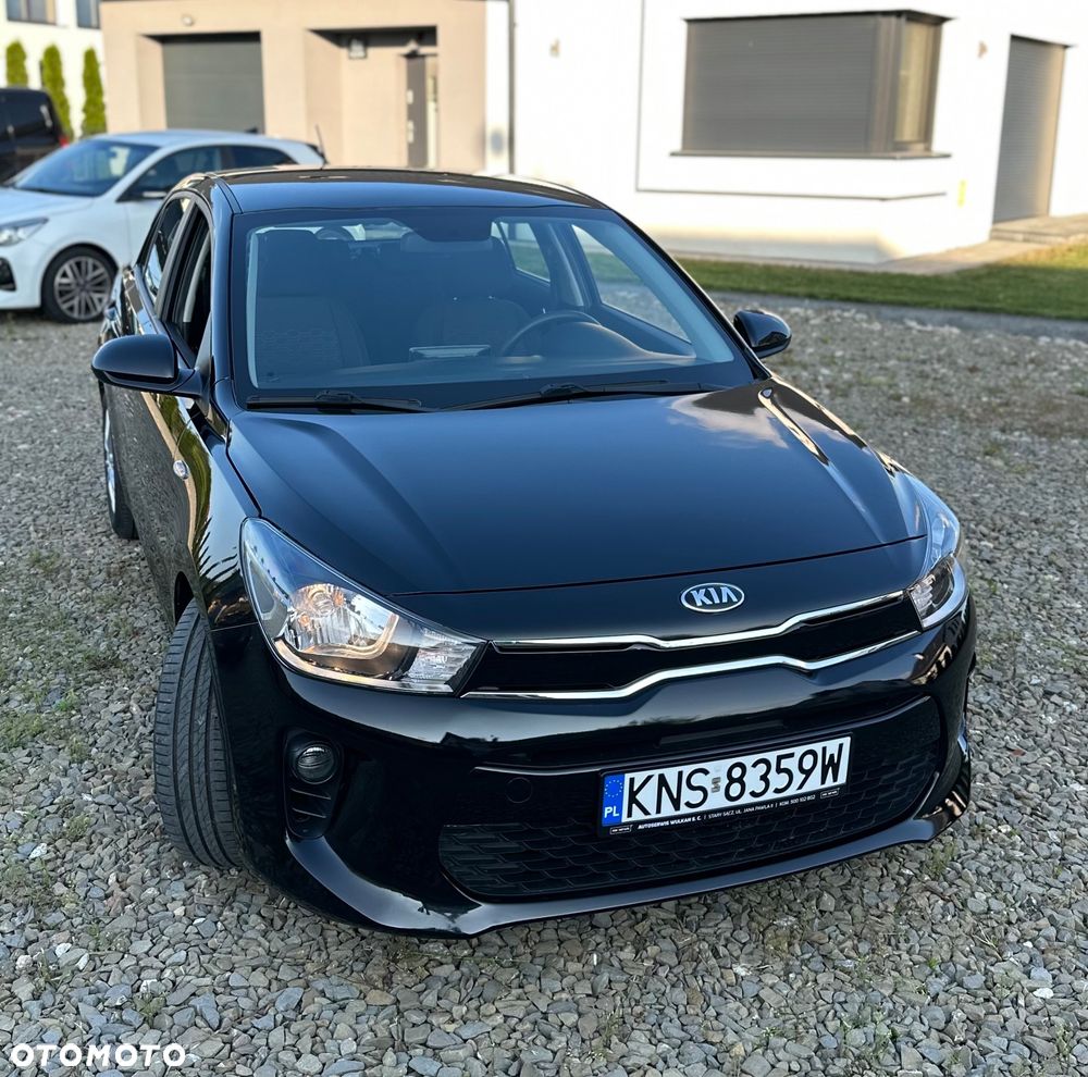 Kia Rio 1.4 L - 25