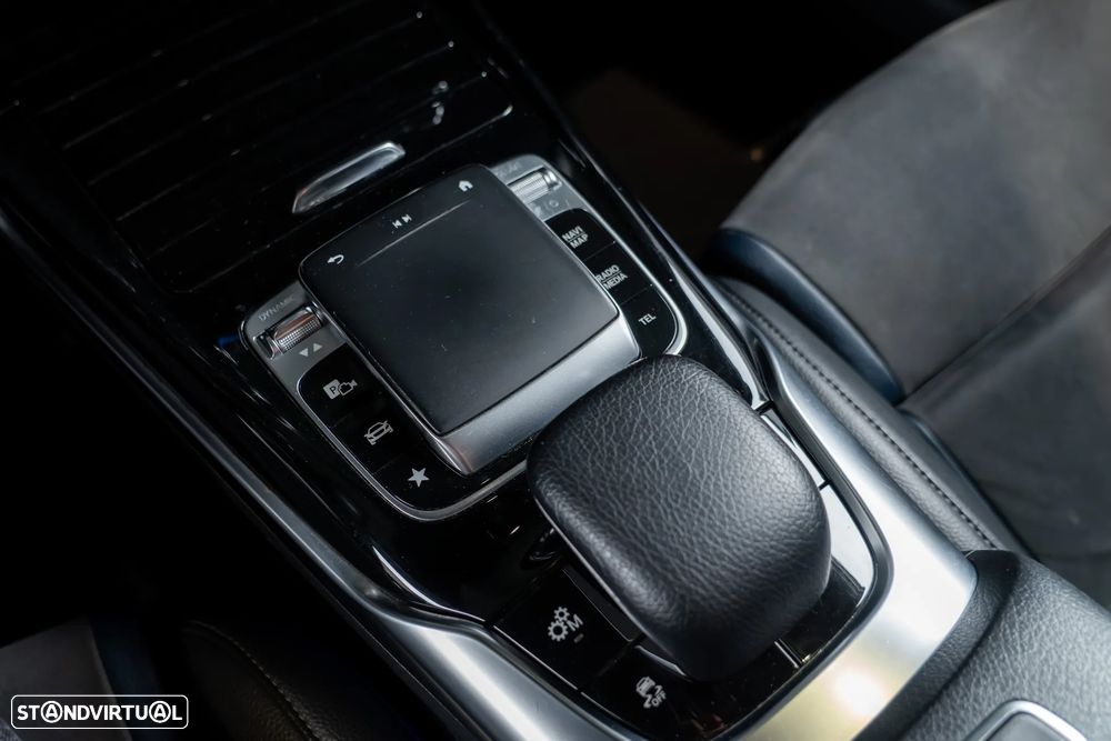 Mercedes-Benz A 35 AMG 4Matic Speedshift DCT 7G Edition 1 - 22