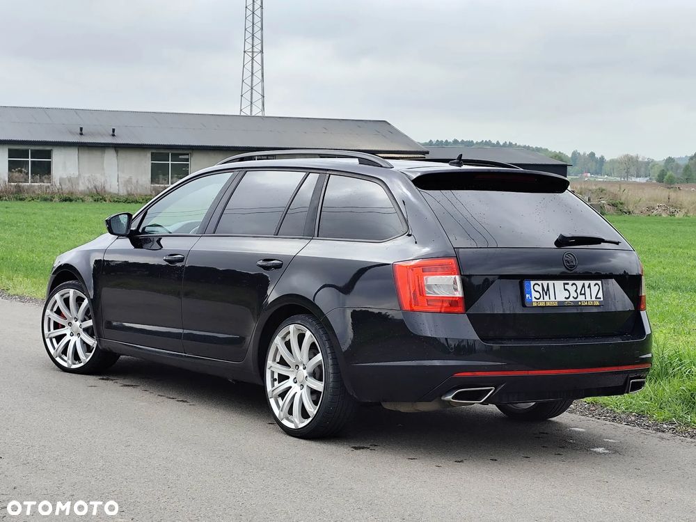 Skoda Octavia 2.0 TDI DSG RS - 13