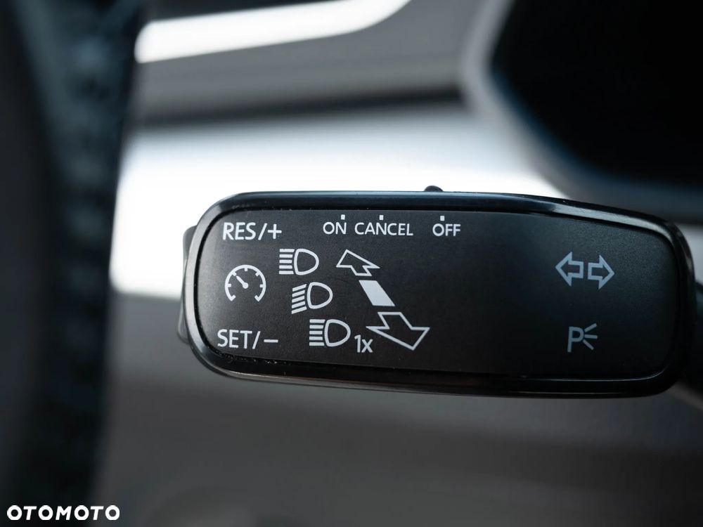 Skoda Superb 2.0 TDI SCR Ambition DSG - 37