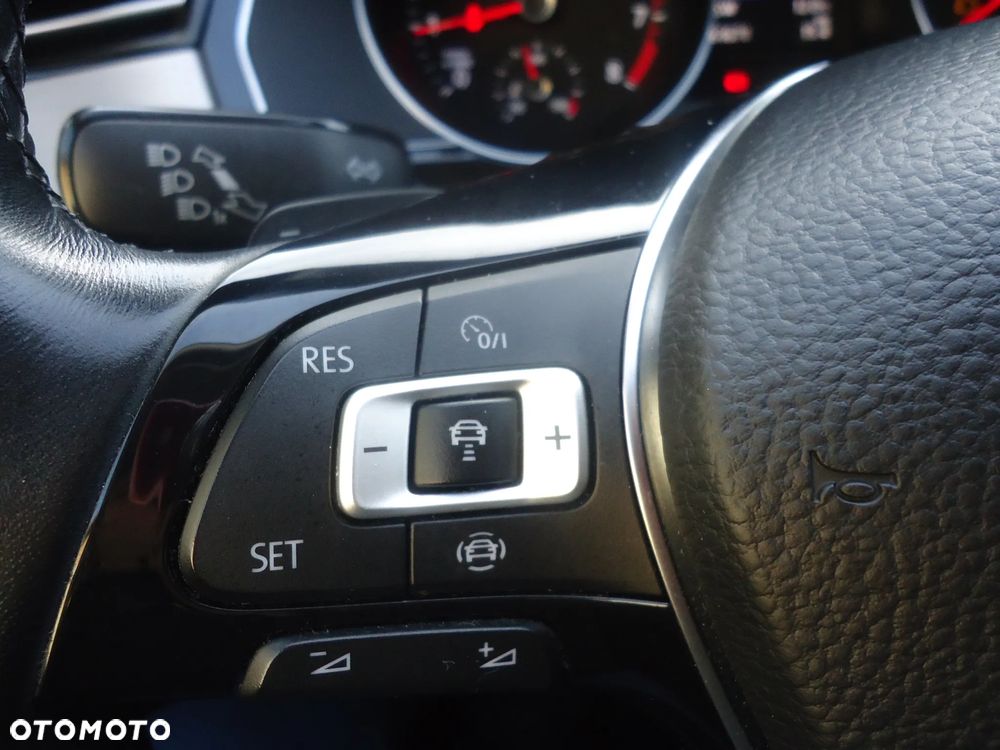 Volkswagen Passat 1.5 TSI EVO Highline DSG - 16